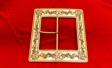 Holly Bough Vine Belt Buckle - Image 3