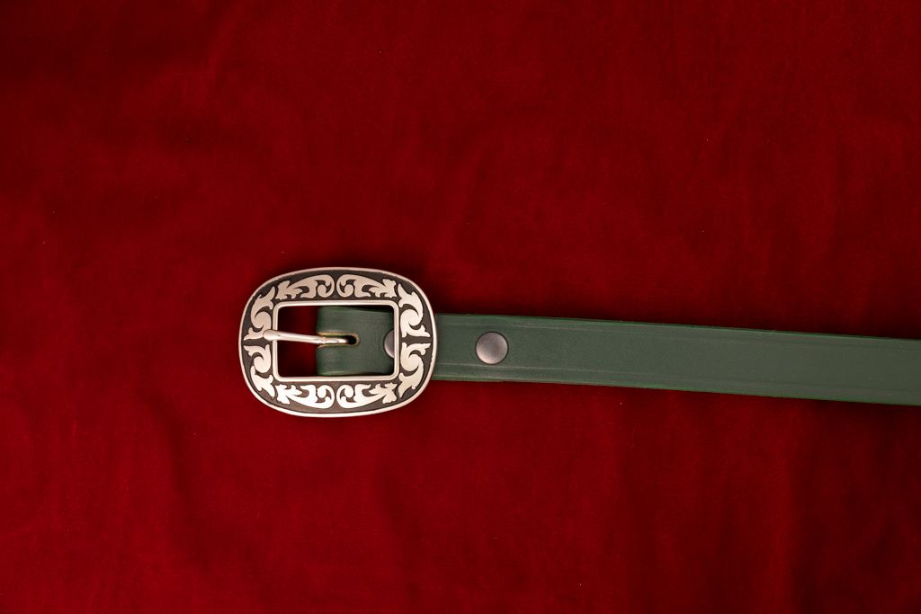 Mrs. Claus 1" Leather Belt