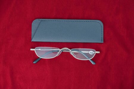 GOLD OR SILVER half Moon Crescent READING GLASSES